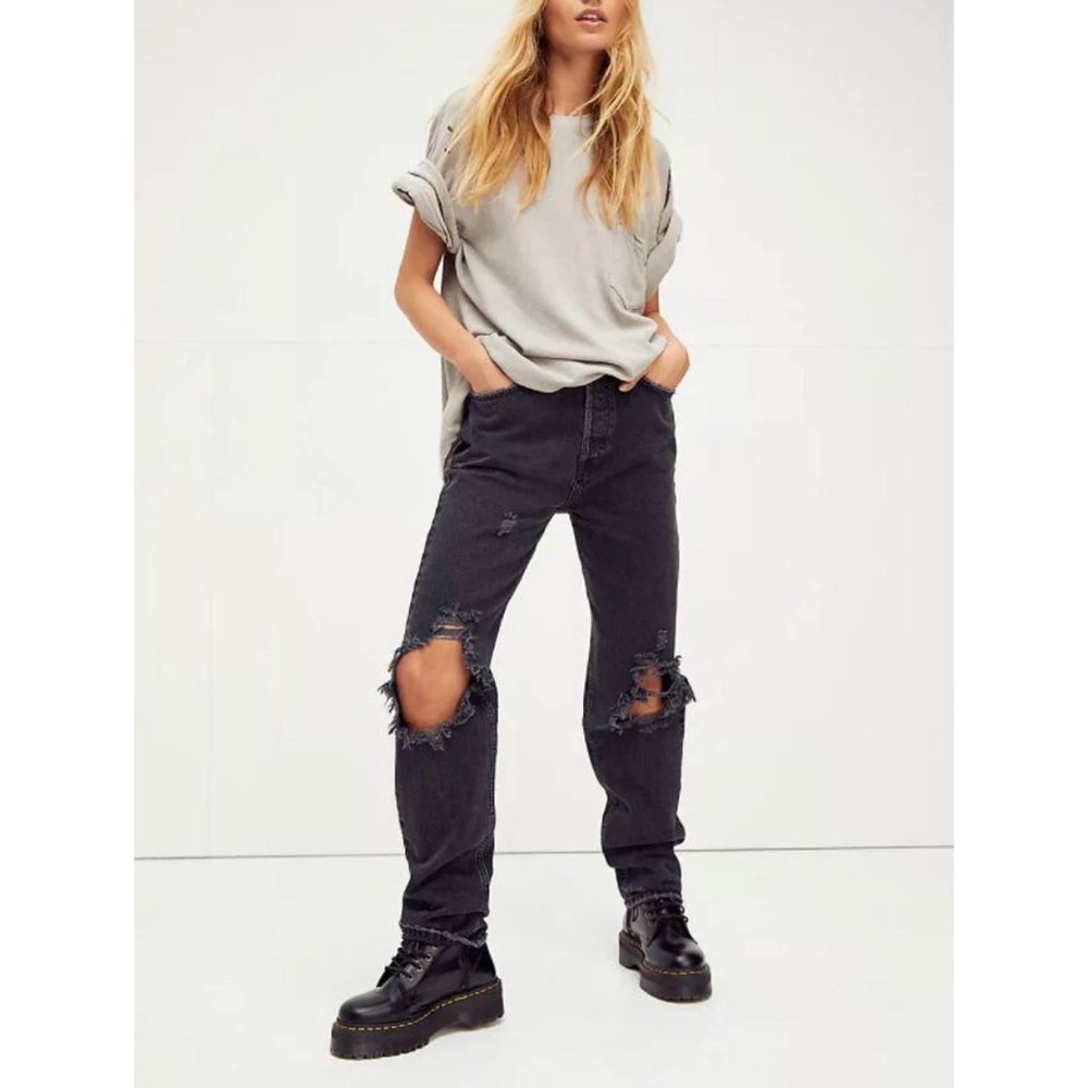 We the Free | Lasso straight leg high waist distressed jeans in washed black